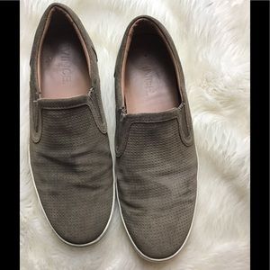 Vince slip on fashion sneakers size 8